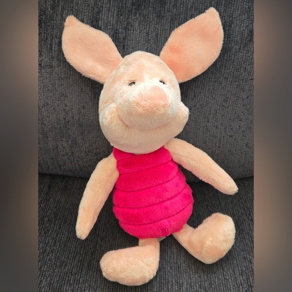 DISNEY- PIGLET PLUSH WINNIE THE POOH PLUSH